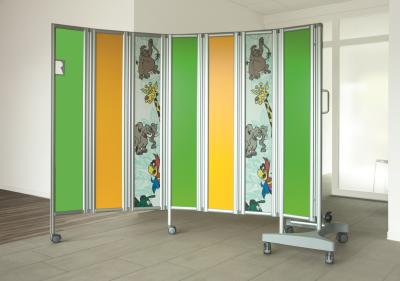 Faltwand 3-flüglig, mit Wandbefestigung, Füllung aus blickdichtem Polycarbonat, Breite 90 cm, Höhe 1 